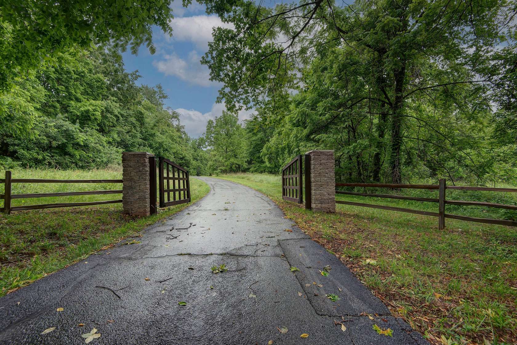 15 Acres of Recreational Land with Home for Sale in Springfield, Missouri
