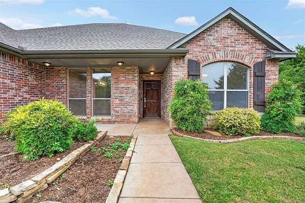 2.2 Acres of Land with Home for Sale in Guthrie, Oklahoma