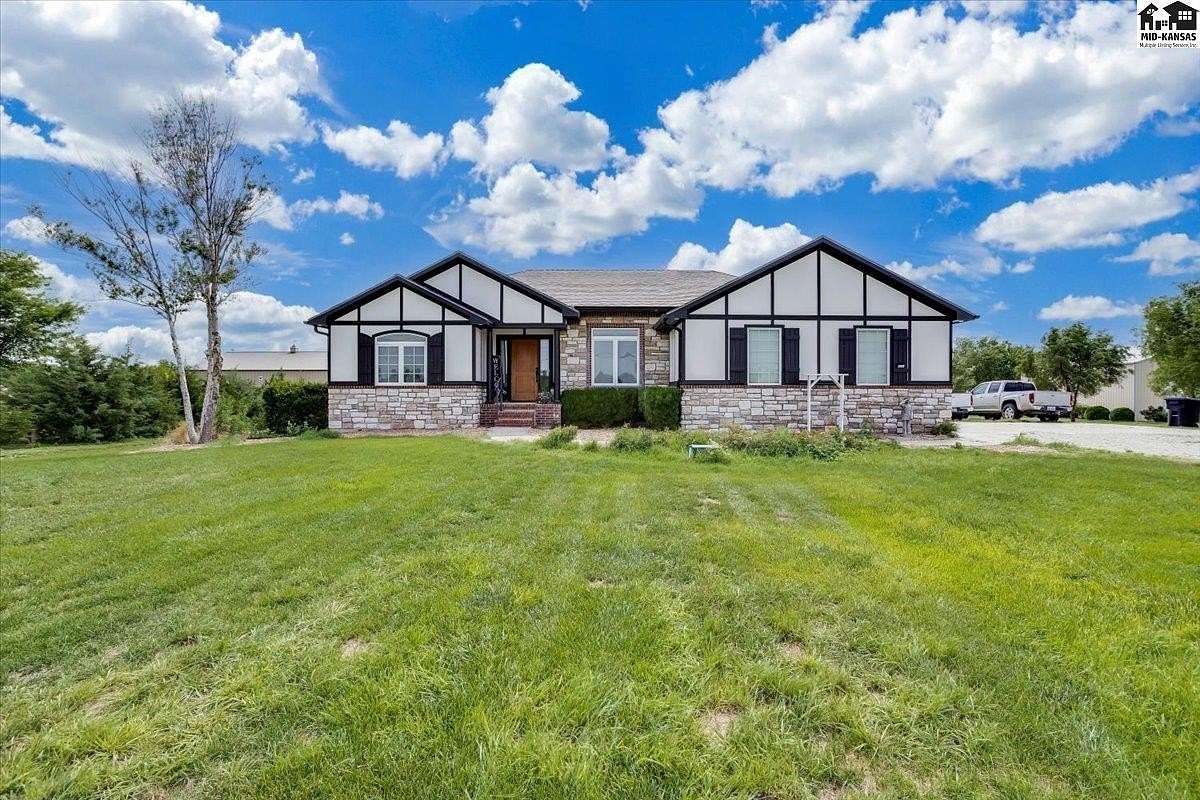 2 Acres of Land with Home for Sale in Hutchinson, Kansas