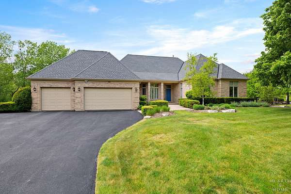 2 Acres of Land with Home for Sale in Hawthorn Woods, Illinois
