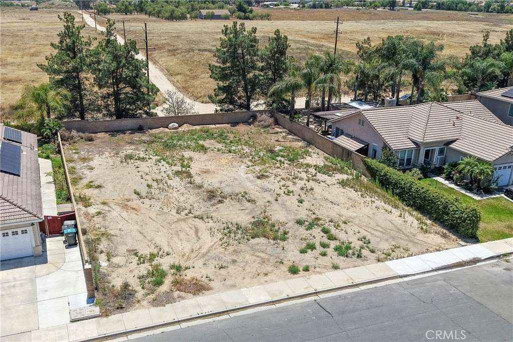 0.31 Acres of Residential Land for Sale in Winchester, California