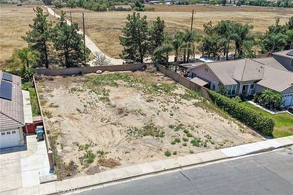 0.31 Acres of Residential Land for Sale in Winchester, California