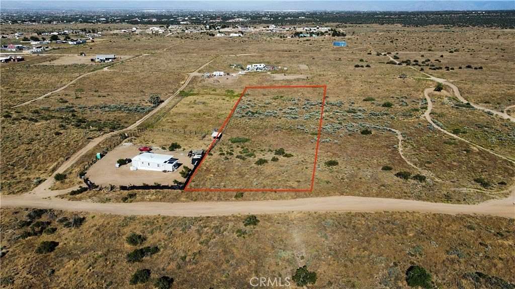 0.99 Acres of Land for Sale in Phelan, California