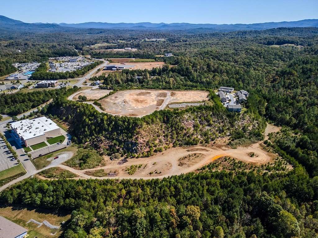 12.9 Acres of Commercial Land for Lease in Ellijay, Georgia