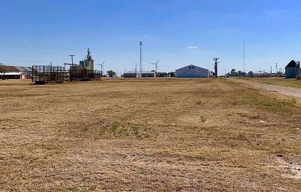 0.4 Acres of Commercial Land for Sale in Ralls, Texas