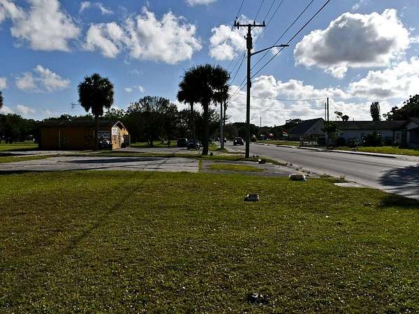 0.09 Acres of Commercial Land for Sale in Fort Pierce, Florida