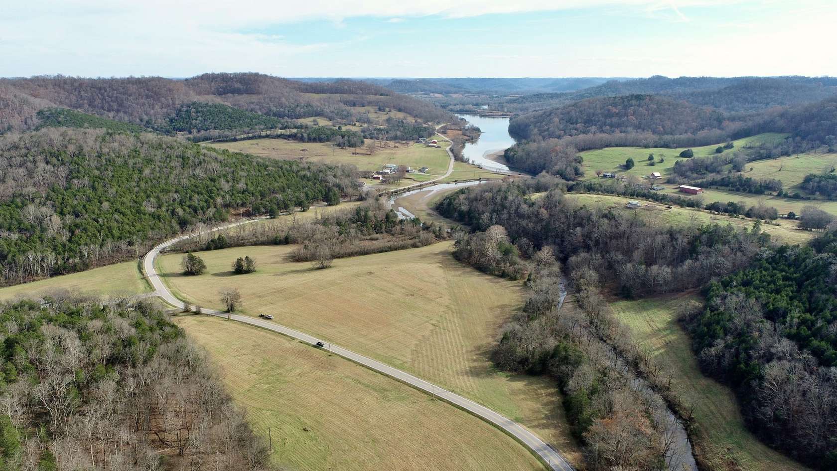 1.38 Acres of Residential Land for Sale in Pleasant Shade, Tennessee