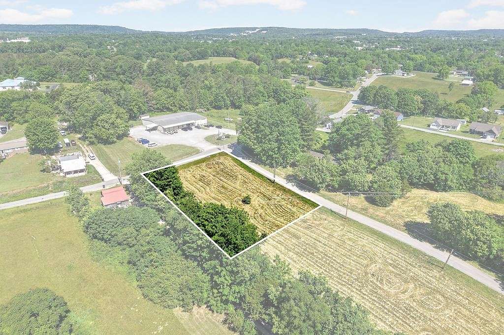 1.58 Acres of Residential Land for Auction in Sparta, Tennessee