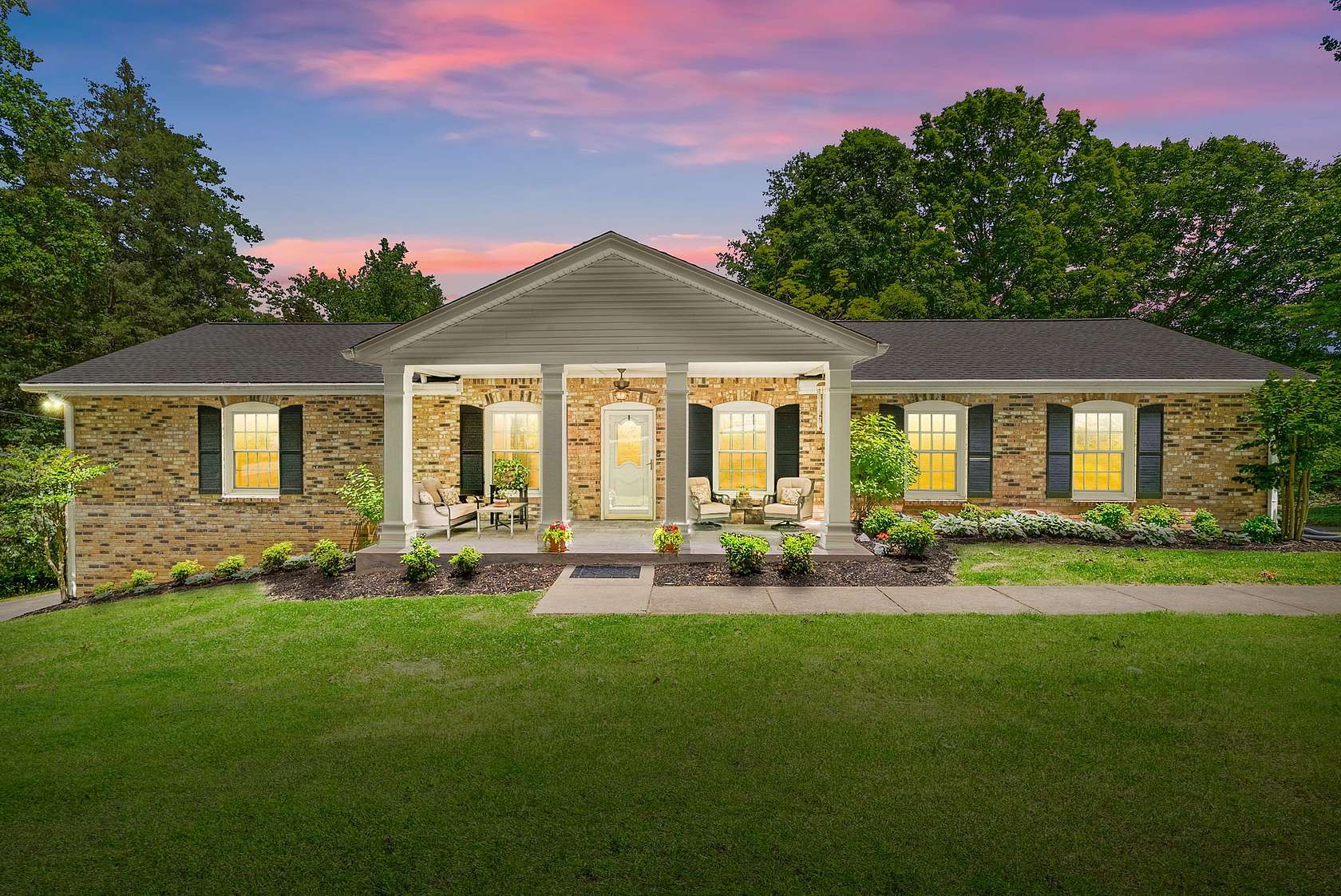 2.13 Acres of Land with Home for Sale in Clarksville, Tennessee