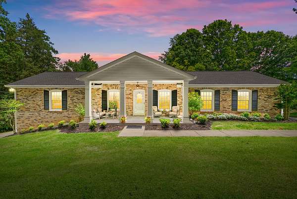 2.13 Acres of Land with Home for Sale in Clarksville, Tennessee