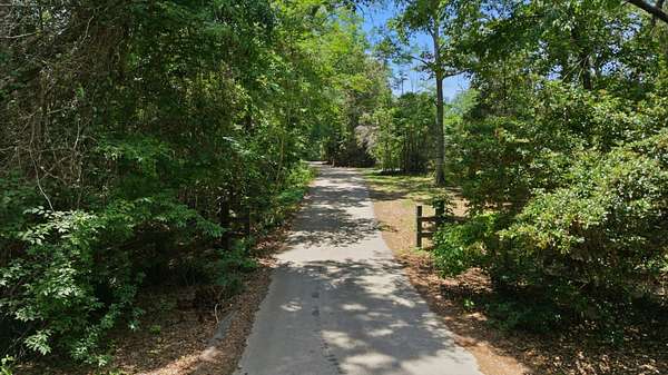 3 Acres of Residential Land for Sale in Tallahassee, Florida