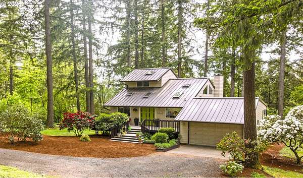 6 Acres of Land with Home for Sale in Newberg, Oregon