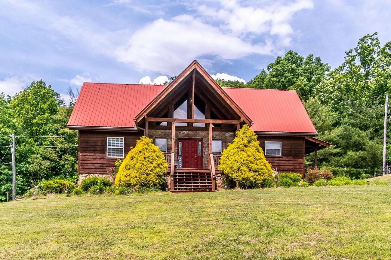 2.56 Acres of Land with Home for Sale in Berea, Kentucky
