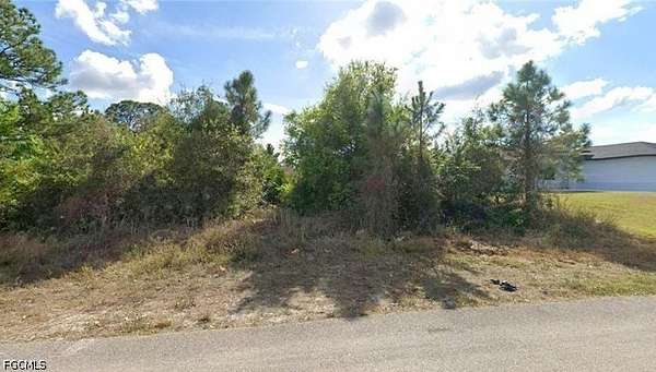 0.25 Acres of Residential Land for Sale in Lehigh Acres, Florida