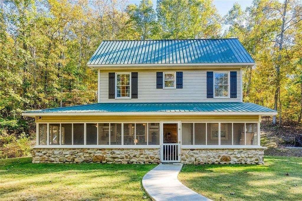 20 Acres of Land with Home for Sale in Rockmart, Georgia