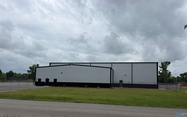 4.6 Acres of Improved Commercial Land for Sale in Huntsville, Alabama