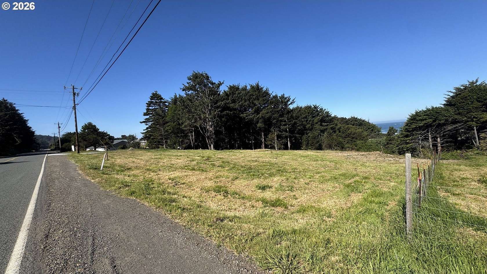 1 Acre of Residential Land for Sale in Gold Beach, Oregon