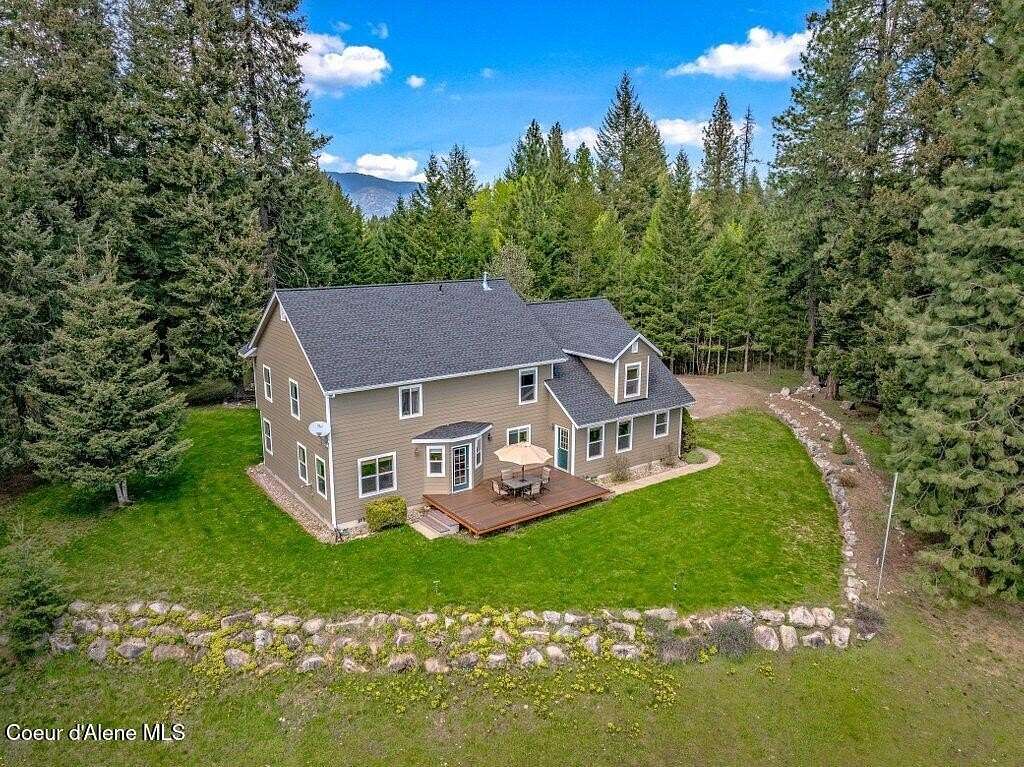 2.38 Acres of Land with Home for Sale in Sagle, Idaho