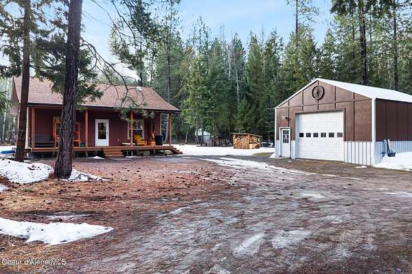 10 Acres of Land with Home for Sale in Sandpoint, Idaho