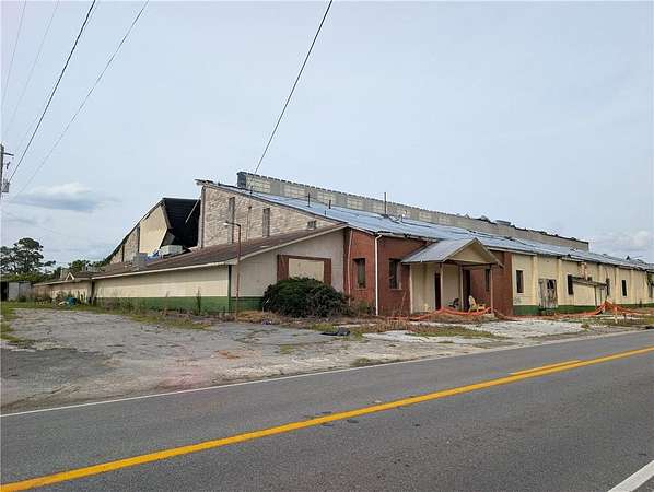 4.68 Acres of Improved Mixed-Use Land for Sale in Nashville, Georgia