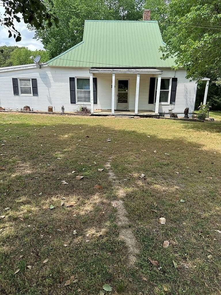 17 Acres of Land with Home for Sale in McKenzie, Tennessee
