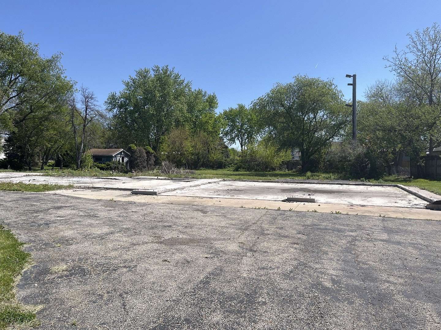 0.75 Acres of Residential Land for Sale in Yorkville, Illinois