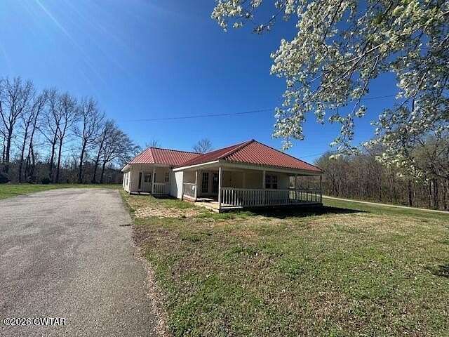 1.5 Acres of Land with Home for Sale in Huntingdon, Tennessee
