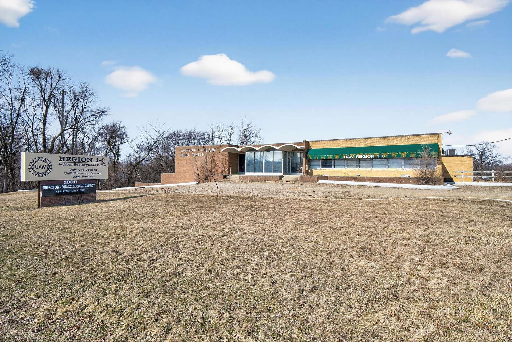 3.32 Acres of Improved Commercial Land for Sale in Jackson, Michigan