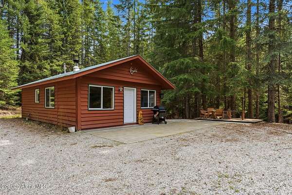 2 Acres of Land with Home for Sale in Naples, Idaho