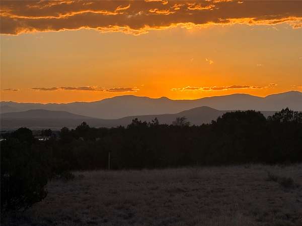 2.5 Acres of Residential Land for Sale in Santa Fe, New Mexico