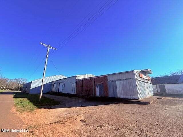 3.7 Acres of Improved Commercial Land for Sale in Tylertown, Mississippi