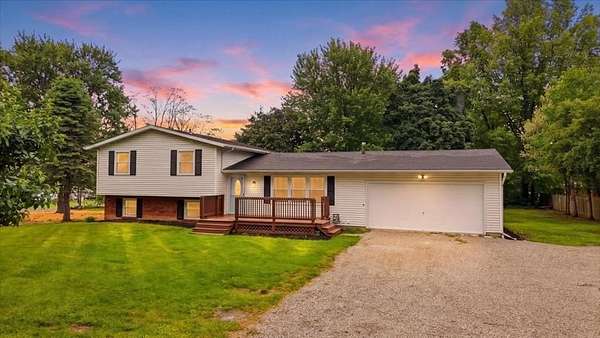 1.52 Acres of Land with Home for Sale in Ashland, Ohio