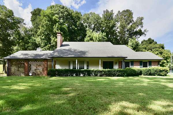 3 Acres of Land with Home for Sale in Helena, Arkansas