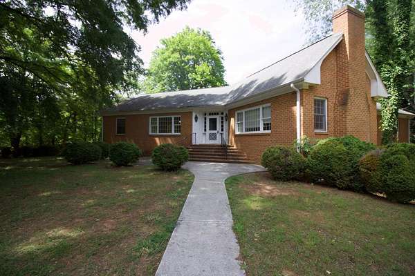 1.58 Acres of Land with Home for Lease in Roanoke, Virginia