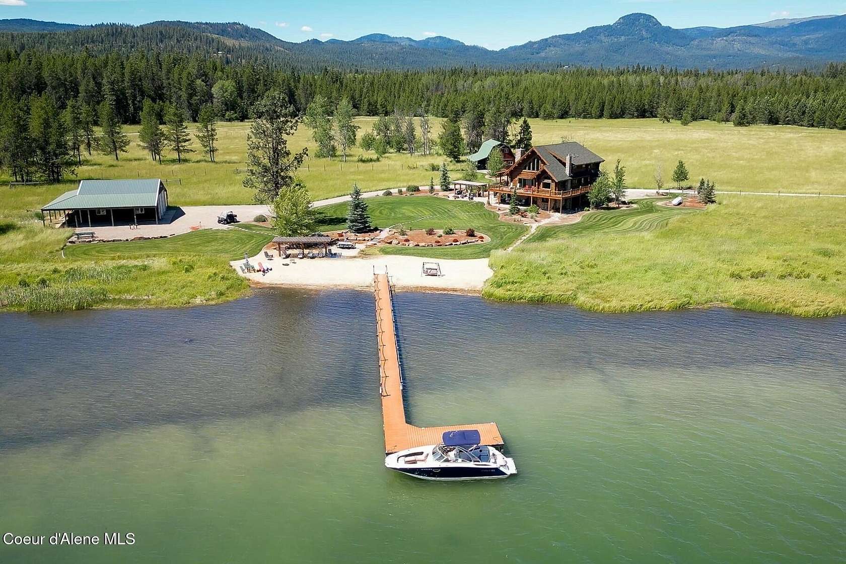 15.6 Acres of Land with Home for Sale in Sagle, Idaho