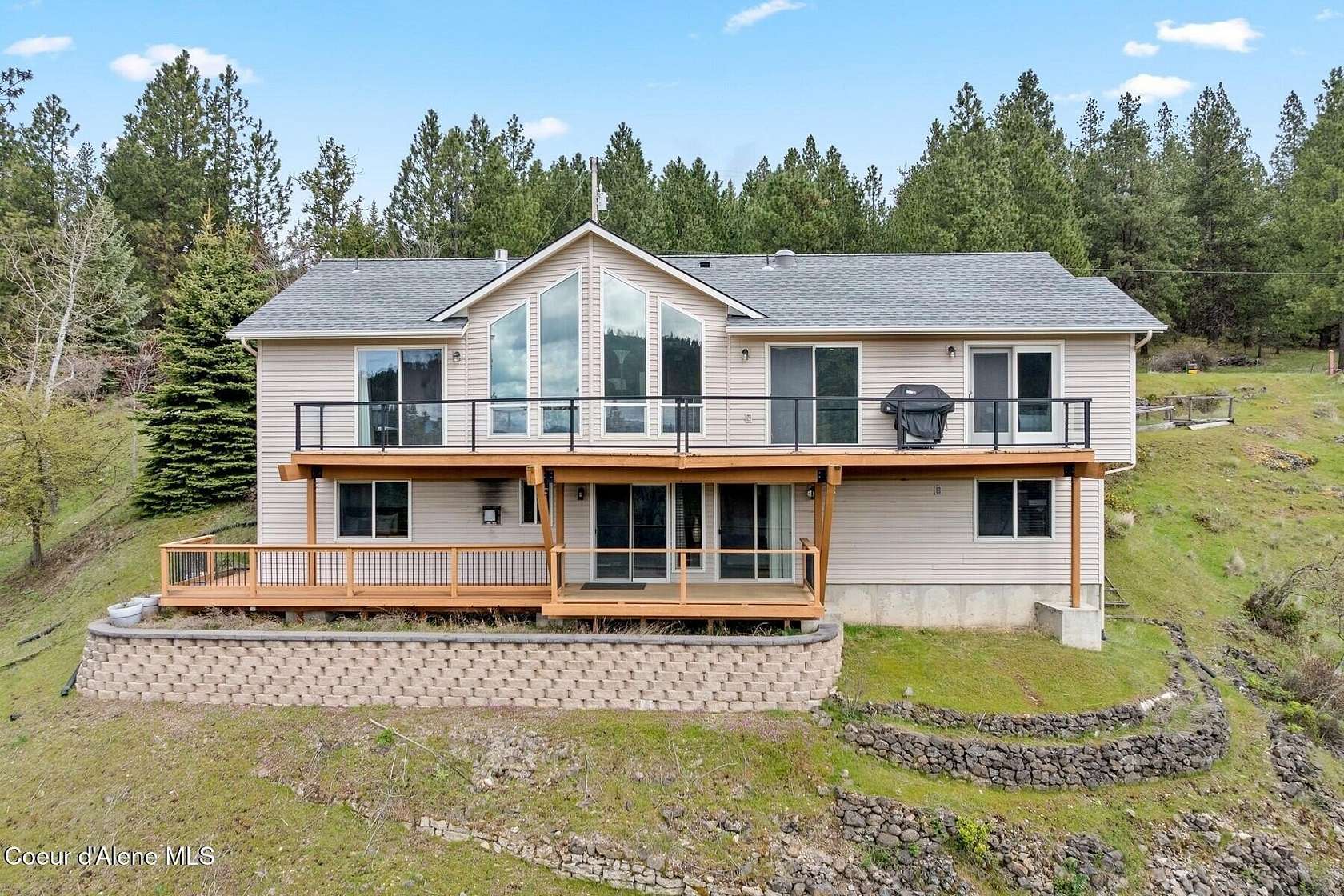 2.46 Acres of Land with Home for Sale in Coeur d'Alene, Idaho