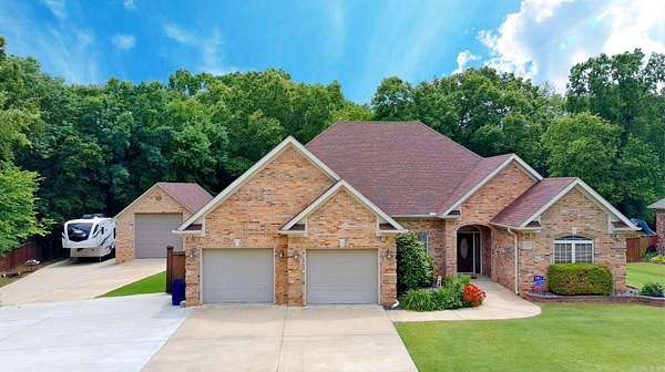 1.75 Acres of Land with Home for Sale in Cabot, Arkansas