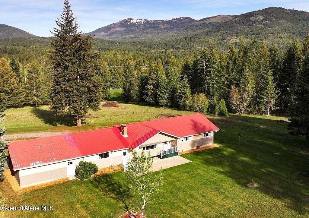 2.27 Acres of Land with Home for Sale in Sandpoint, Idaho