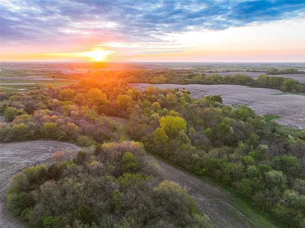 112 Acres of Land for Auction in Melrose, Iowa