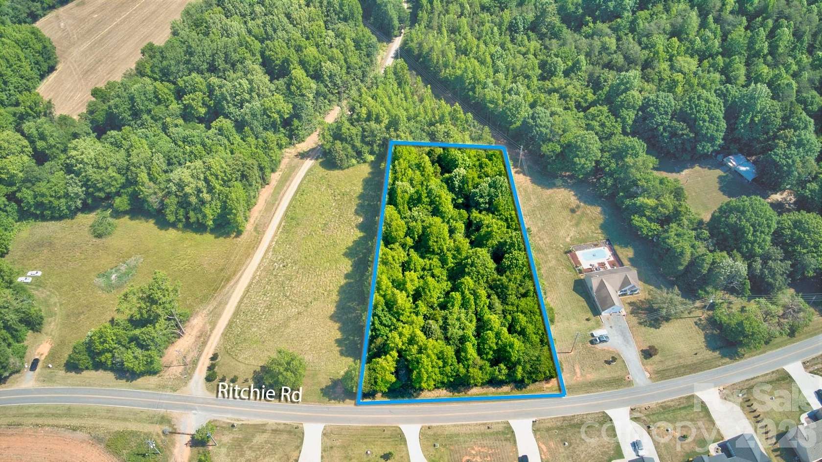 1.59 Acres of Residential Land for Sale in Lincolnton, North Carolina