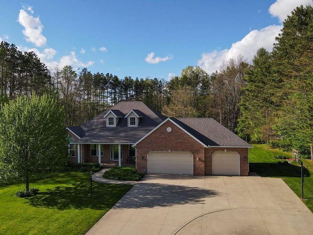 1.86 Acres of Land with Home for Sale in Mansfield, Ohio