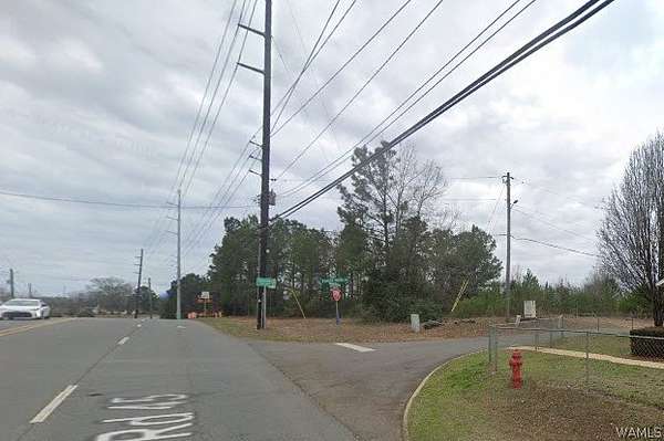 0.64 Acres of Commercial Land for Sale in Tuscaloosa, Alabama
