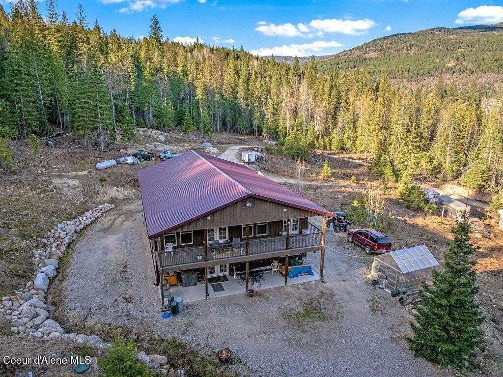 10 Acres of Land with Home for Sale in Sandpoint, Idaho