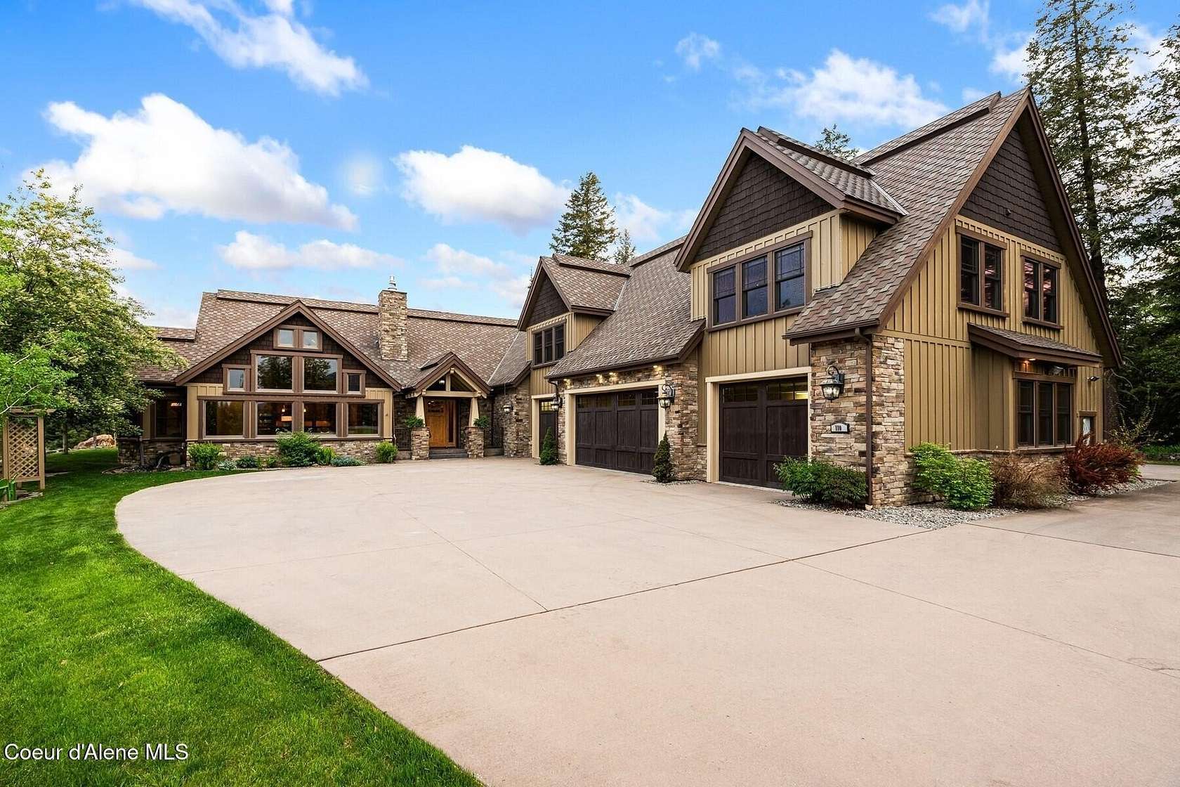 4.54 Acres of Land with Home for Sale in Sandpoint, Idaho