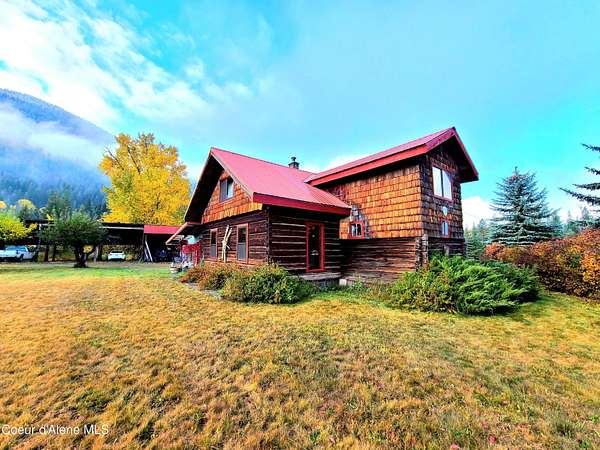 9.34 Acres of Land with Home for Sale in Clark Fork, Idaho