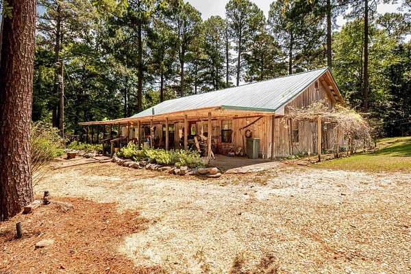 18.4 Acres of Land with Home for Sale in El Dorado, Arkansas