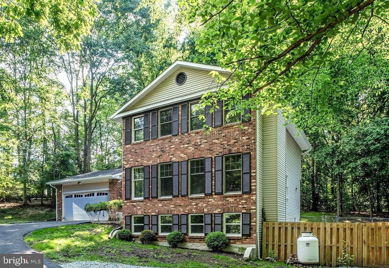1.7 Acres of Land with Home for Sale in Stafford, Virginia