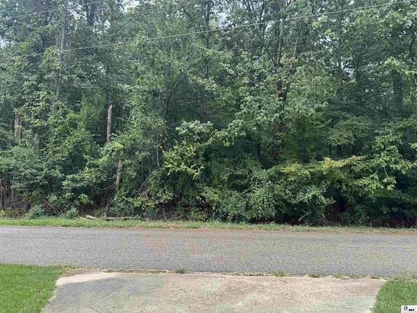 1.63 Acres of Residential Land for Sale in Bastrop, Louisiana