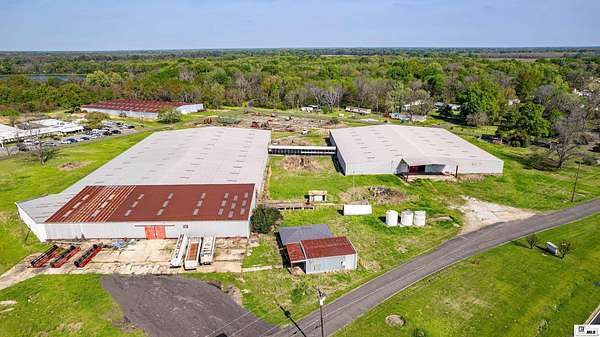 14 Acres of Commercial Land for Sale in Oak Grove, Louisiana