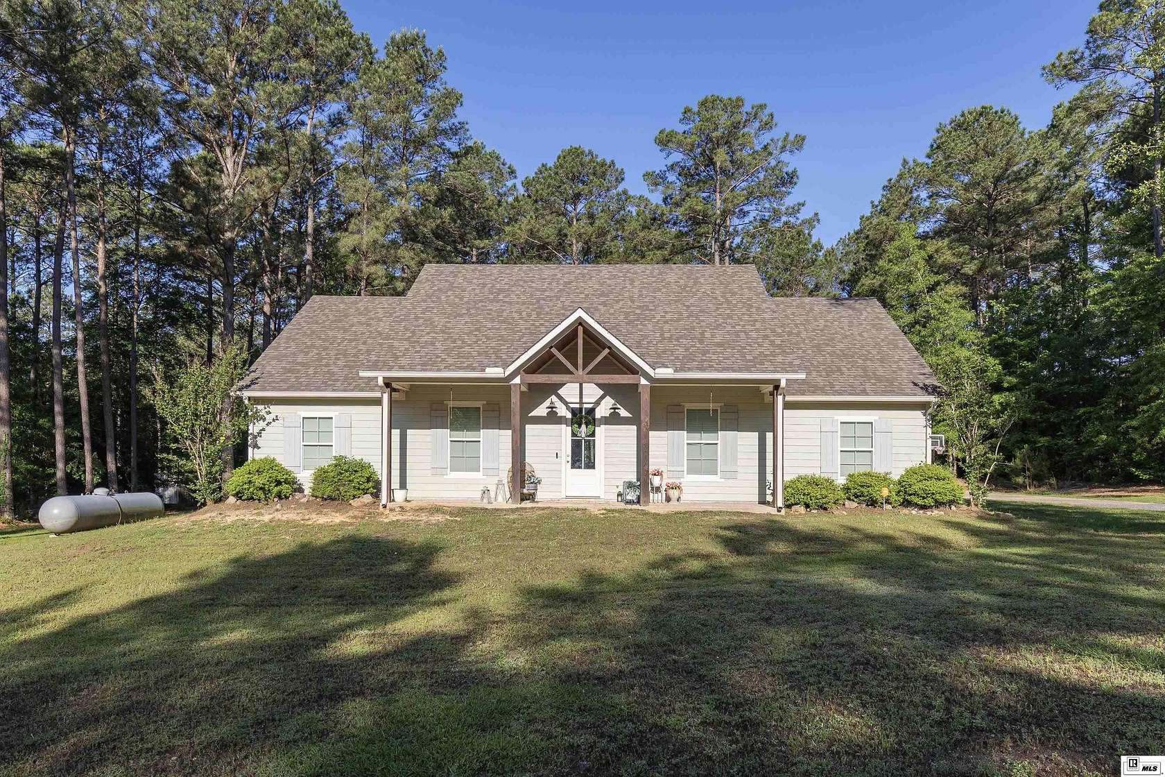 1.79 Acres of Land with Home for Sale in Choudrant, Louisiana